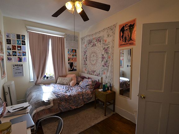 2nd image of 137 Peterborough St APT 10