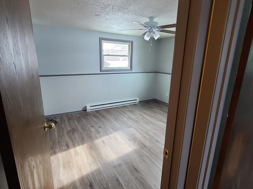 1st image of 1003 King Ave #2