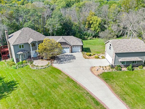 2nd image of 22530 Forest Ridge Dr