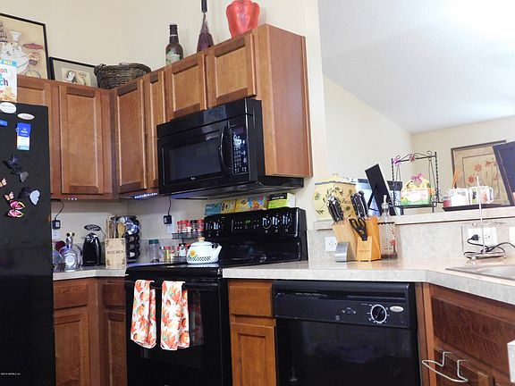 3rd image of 3254 Ginny Lake Dr