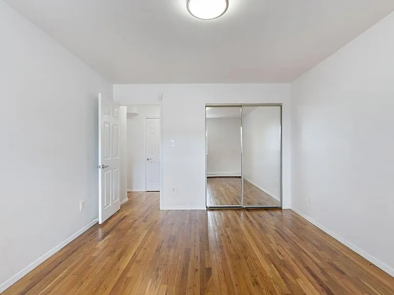 2629 E 23rd St #2 — Photo 8