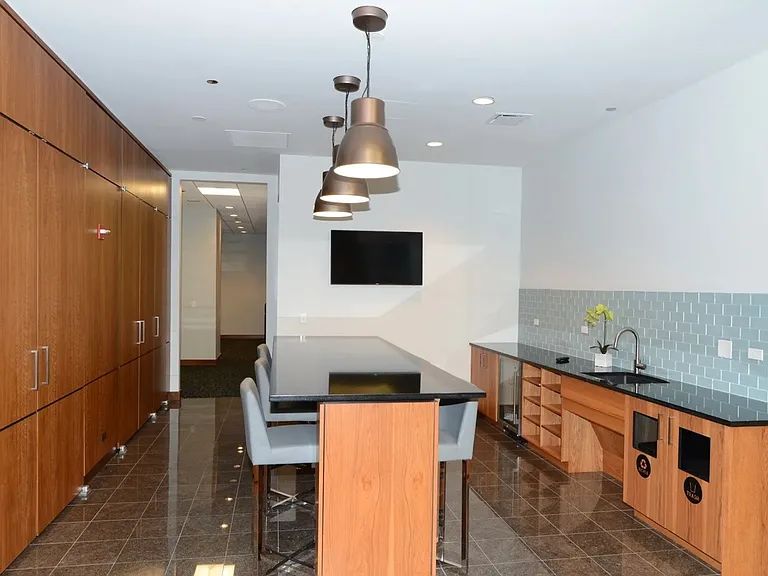 420 E Waterside Dr #807 — Photo 33