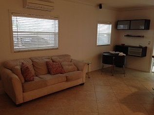 4th image of 421 Collins Ave APT 4