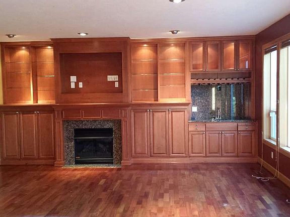 Great room with Wet Bar
