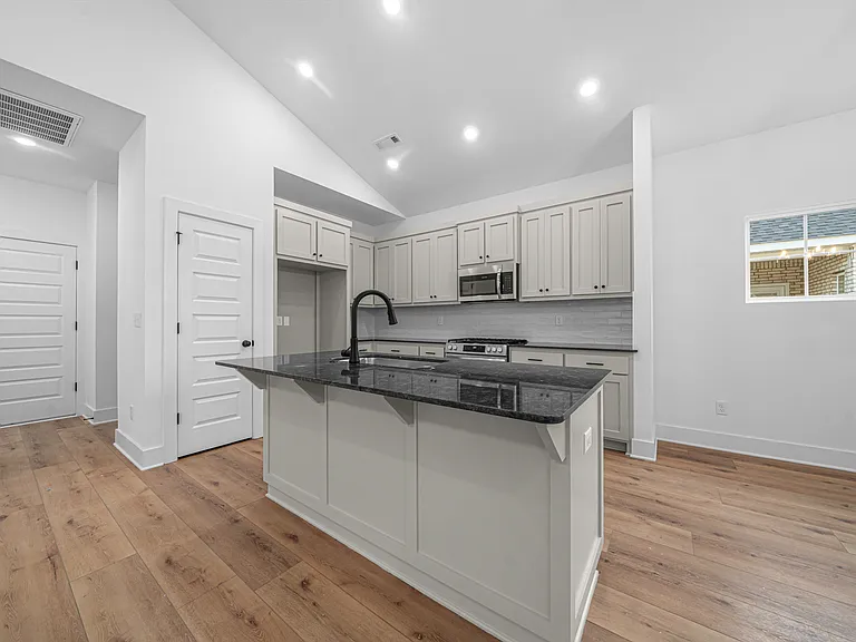 6819 Fir St — Photo 8