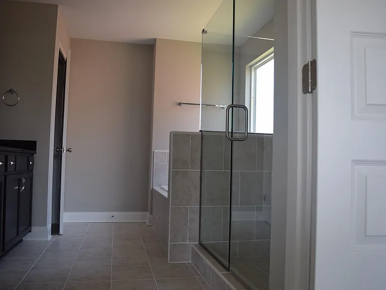 1049 Crisp Spring Dr — Photo 6