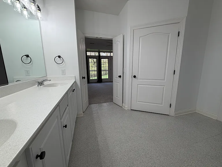 15308 Royal Troon Ave #9 — Photo 15
