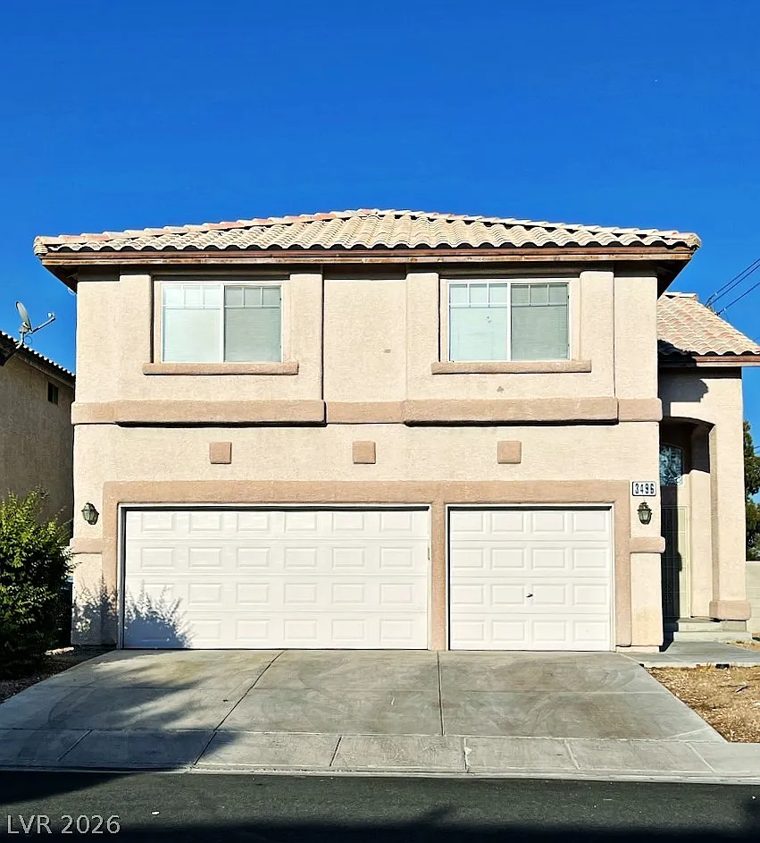 3 bed, 2.5 bath, 2316 sqft, $2,350 — Photo 2