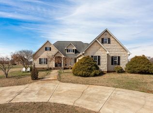 225 Oak Grove Rd, Munford, AL 36268