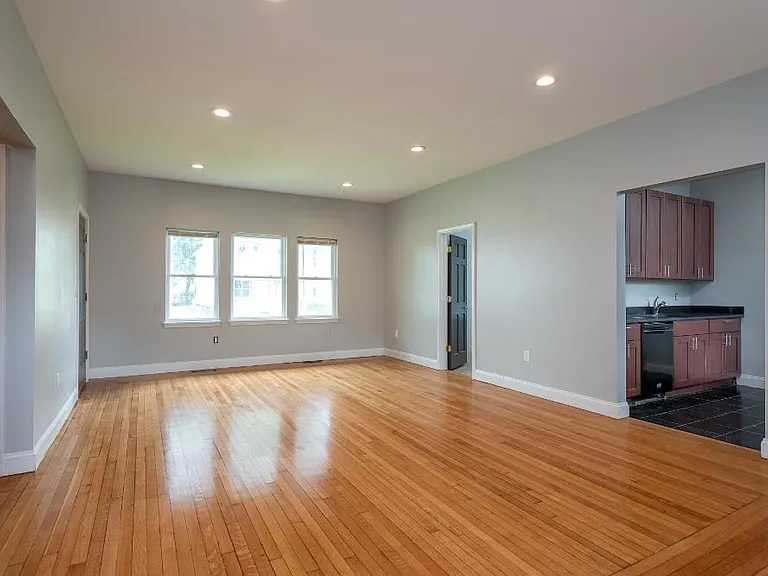511 Hamilton St — Photo 8