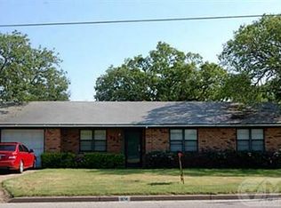 904 Pine Tree Rd, Graham, TX 76450