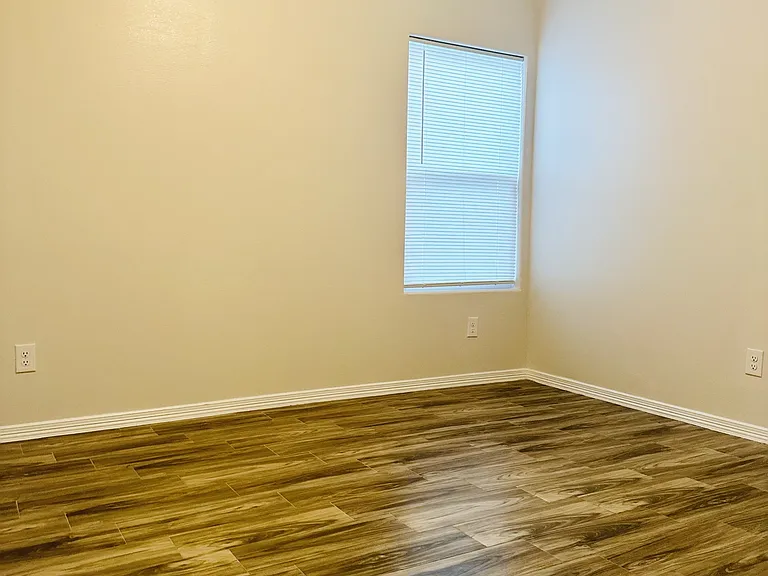 5200 N Dahlia St #2 — Photo 16