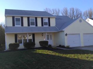 27 Twin Ponds Dr, Sewell, NJ 08080