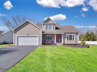 5 Szepanski Rd, Windsor Locks, CT 06096