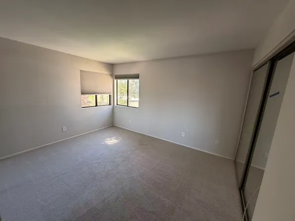 1136 W Blaine St, Riverside, CA 92507