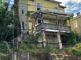 709 Cowan Ave, Jeannette, PA 15644