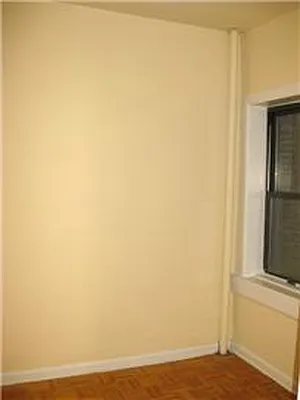 Rented by R New York | media 8