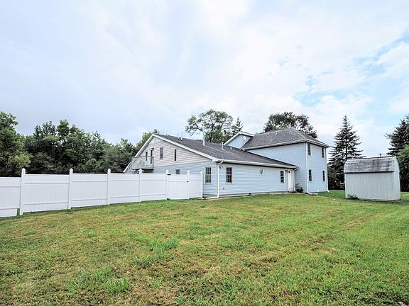 3rd image of 6342 181st St
