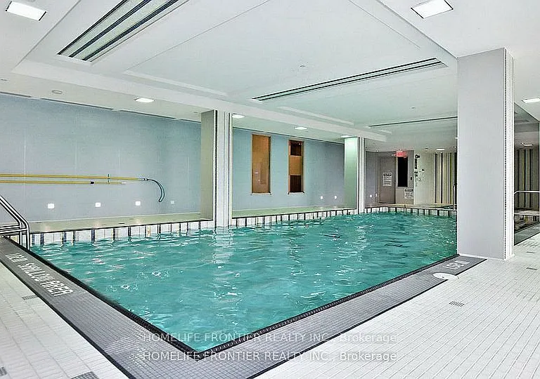 7161 Yonge St #2528 — Photo 27
