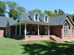 643 Clark Hollow Rd, Westmoreland, TN 37186
