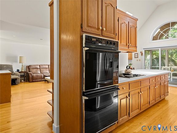 5th image of 3821 Weatherbury Pl