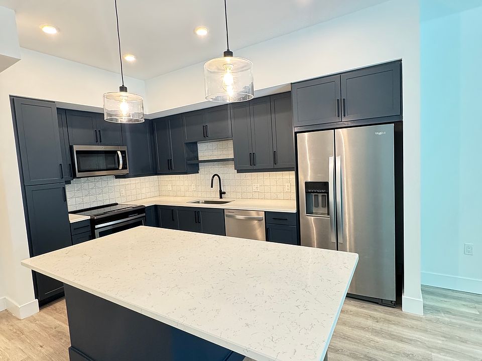 1st image of 130 NW 32nd St #B7