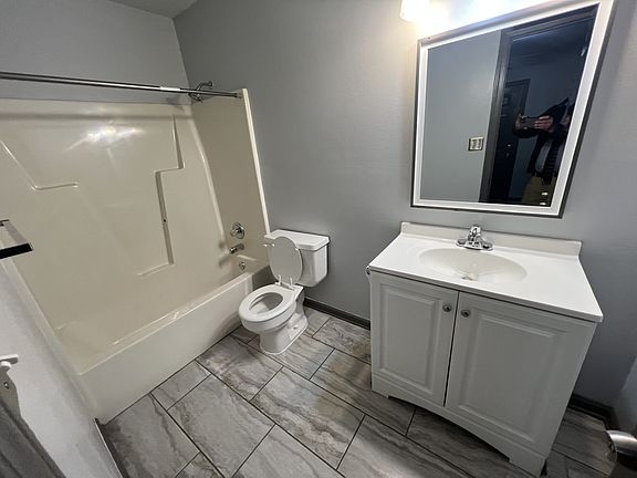 5th image of 1921 Wolfe St APT A