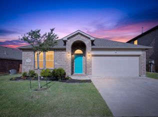 9105 Golden Hollow Ln, Fort Worth, TX 76179