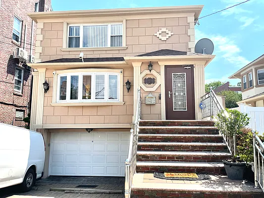 Rented by Luxury Apartments LIC | media 26