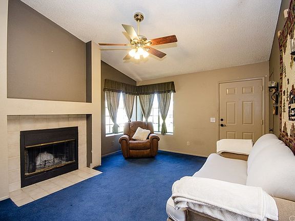 4th image of 29681 Saint Andrews Ct