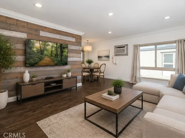 6041 Fountain Park Ln APT 9, Woodland Hills, CA 91367