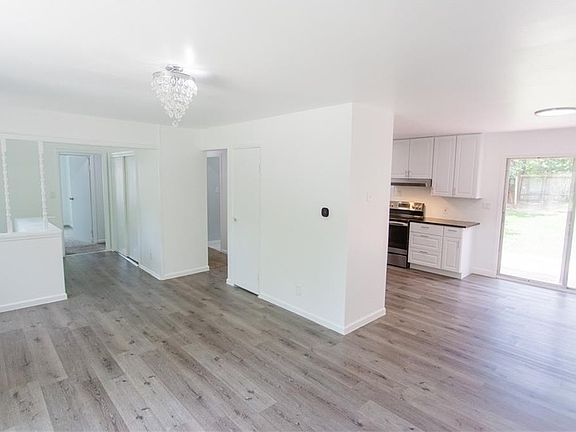 4th image of 11302 Booth Ave