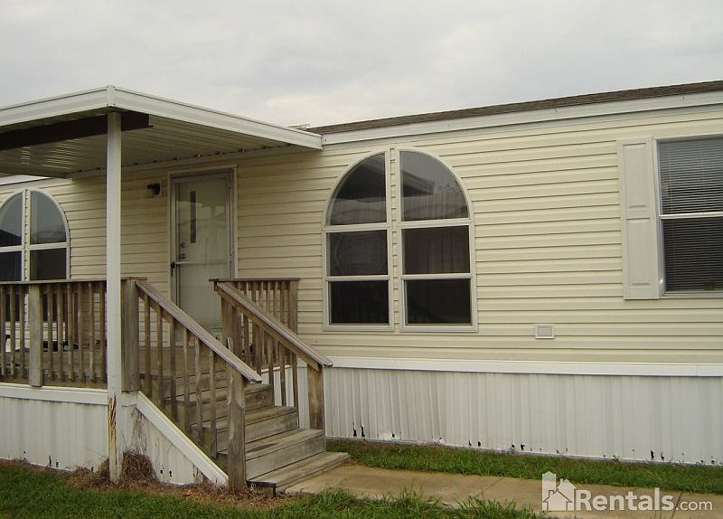 1st image of 525 Miss Ellie Cir