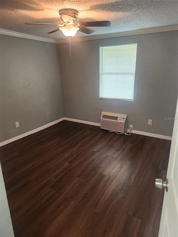 1 bed, 1.0 bath, 564 sqft, $1,095 — Photo 4