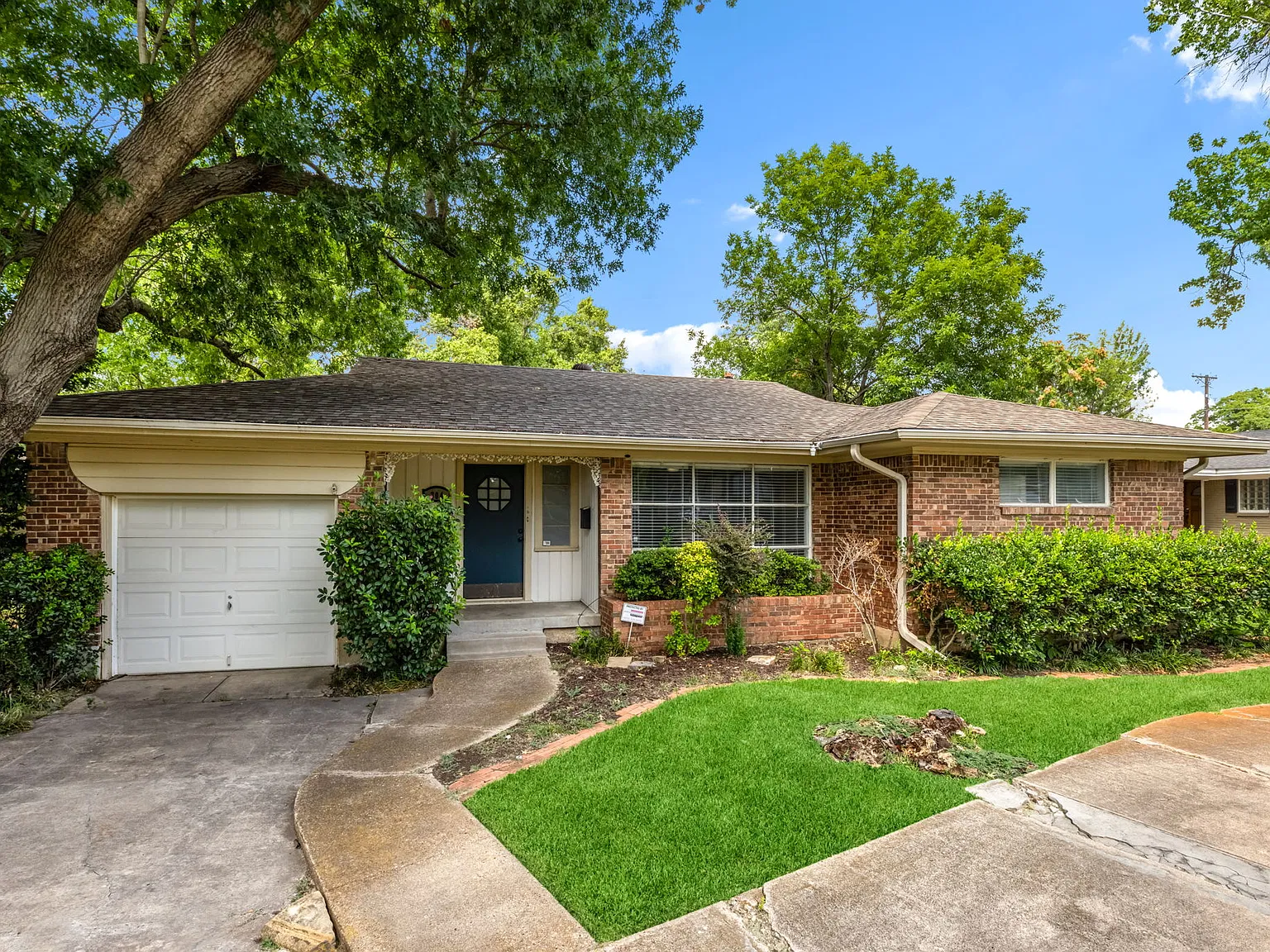 3 bed, 1444 sqft, $2,795 — Photo 1