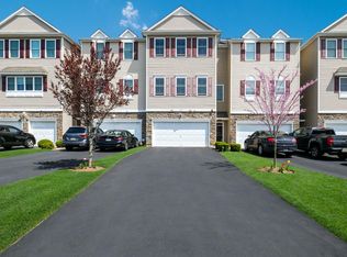 153 Saddlebrook Dr, Bensalem, PA 19020