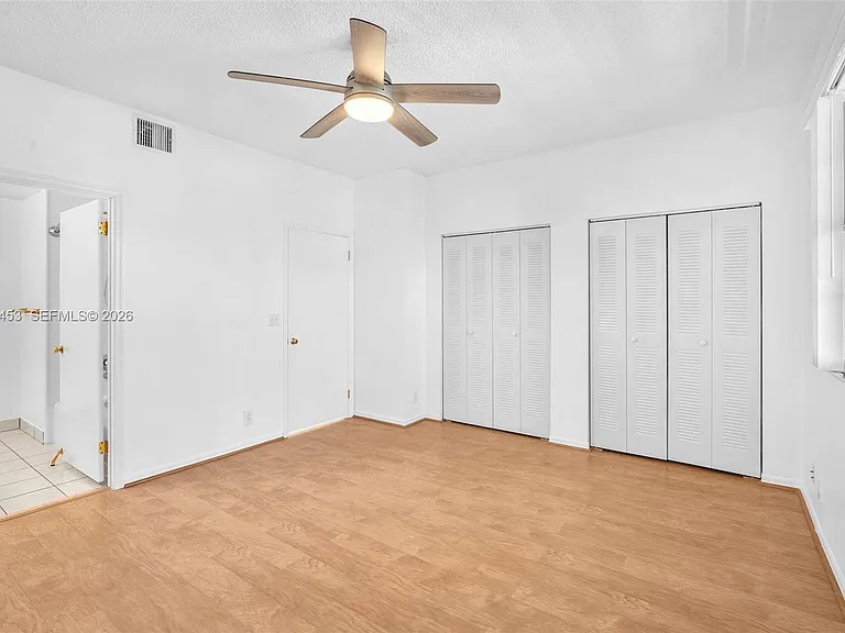 800 Sorrento Dr #2 — Photo 29
