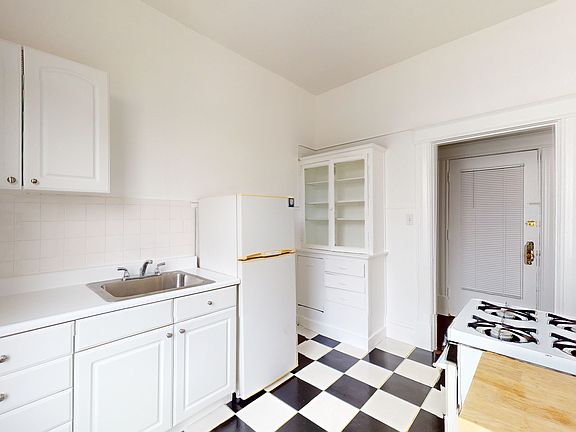 2nd image of 750 Guerrero St APT 8