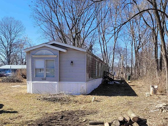 4th image of 2660 N Dreifers Ave