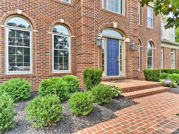3rd image of 12926 Harrington Ct