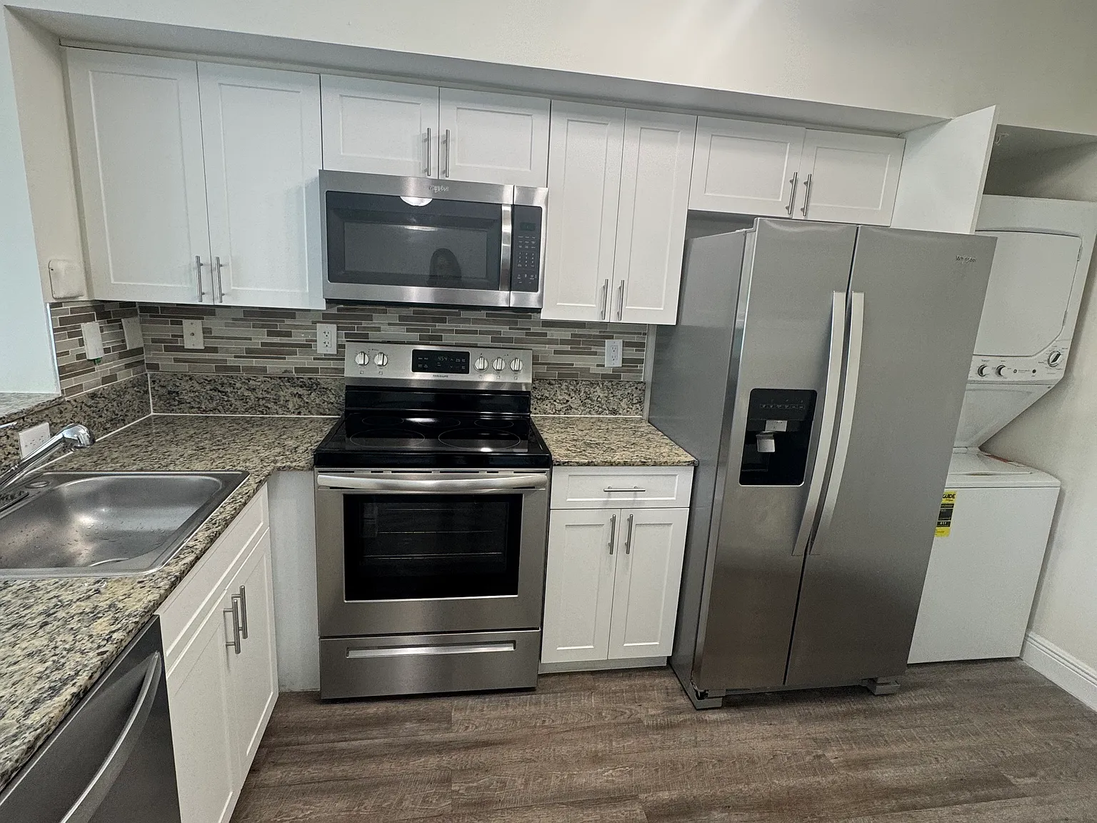 17000 N Bay Rd — Photo 2