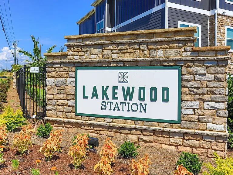 Lakewood Station — Photo 14