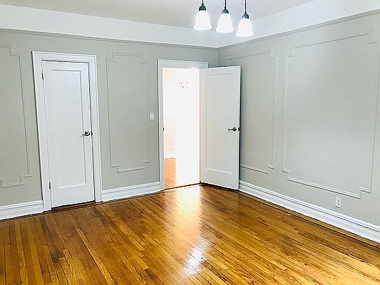 4th image of 874 Willoughby Ave #201
