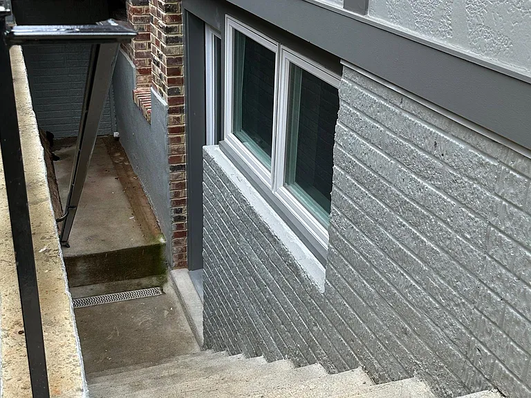 Basement stair entry