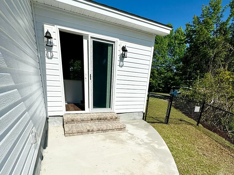 2014 Phoenix Dr #98 — Photo 9