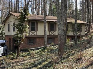 94 Melton Rd, Candler, NC 28715