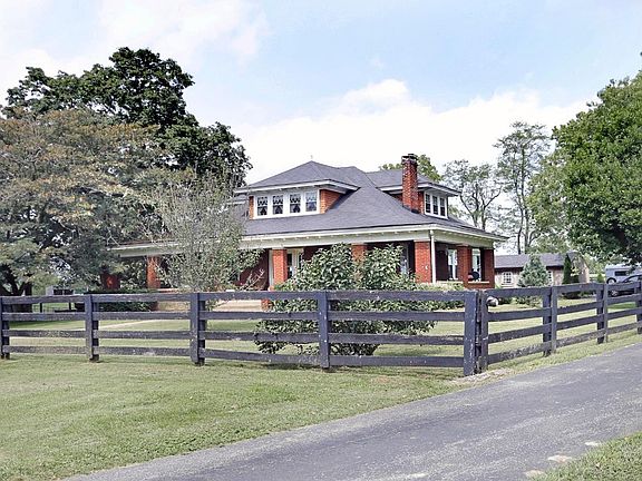 2nd image of 890 Hicks Pike