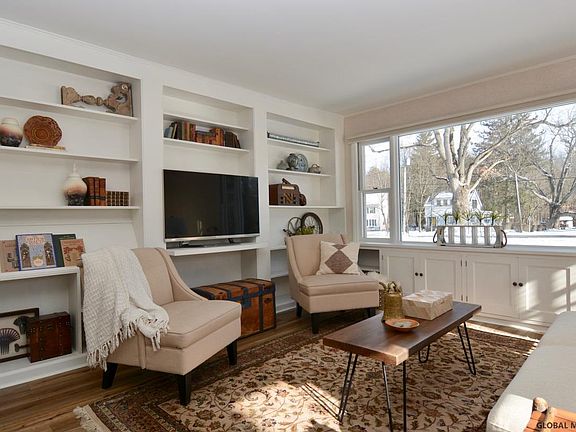 5th image of 69 Chapman St #A