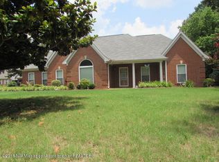 5160 Park Place Dr, Horn Lake, MS 38637