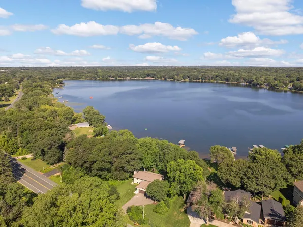 9366 Lake Jane Trl N, Lake Elmo, MN 55042
